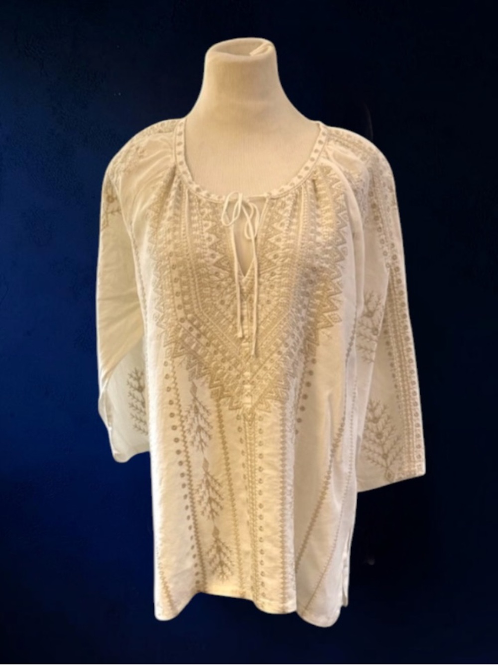 Johnny Was 100% Linen Embroidered White Top Size Large